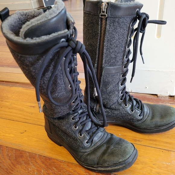 Ugg boots, size 5 - Picture 3 of 4